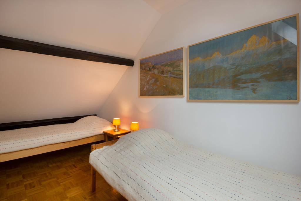 Apartment Nina With Private Terrace Tour As Ljubljana Rom bilde